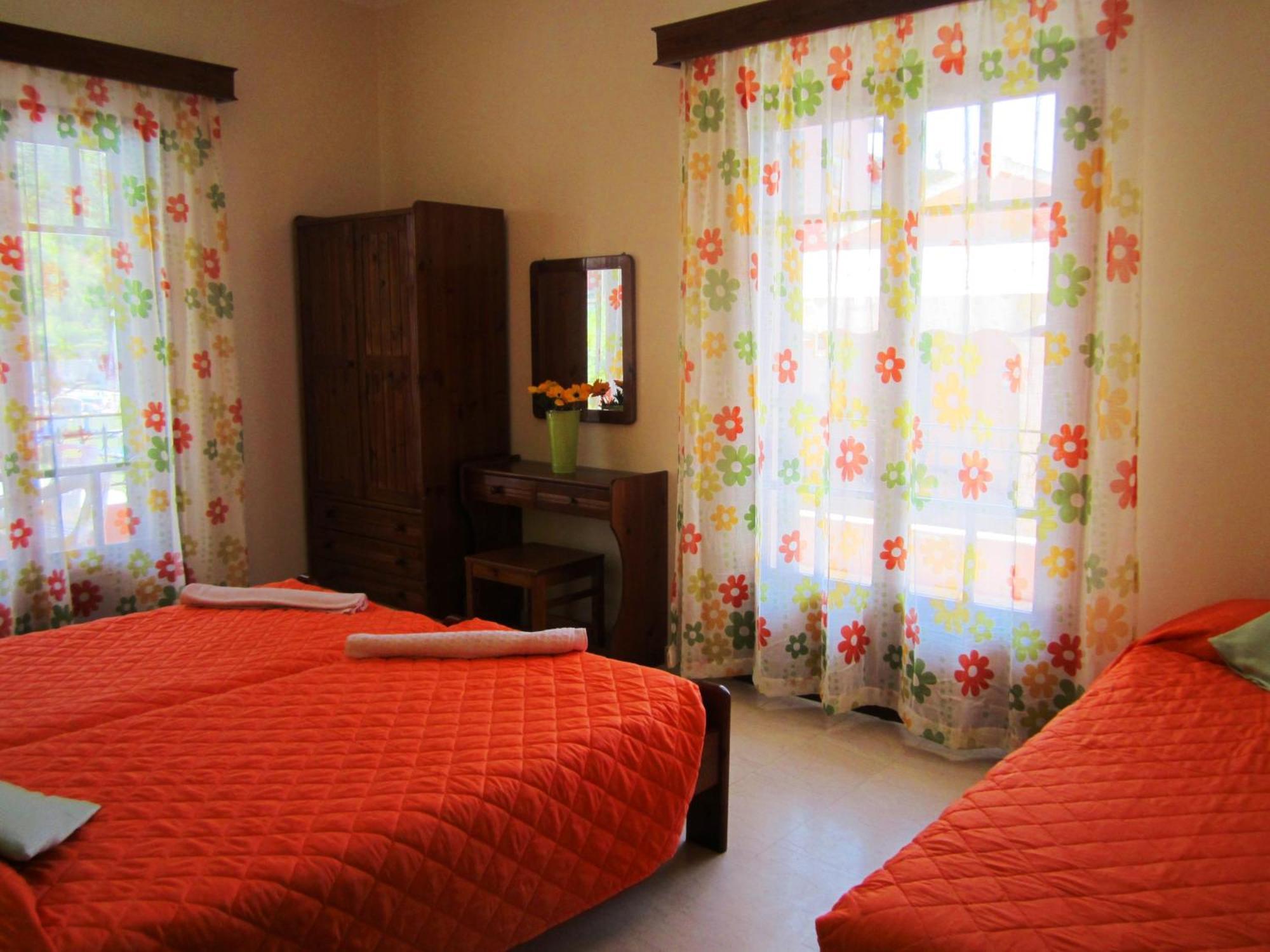 Varvara Studios & Apartments I Peroulades  ภายนอก รูปภาพ